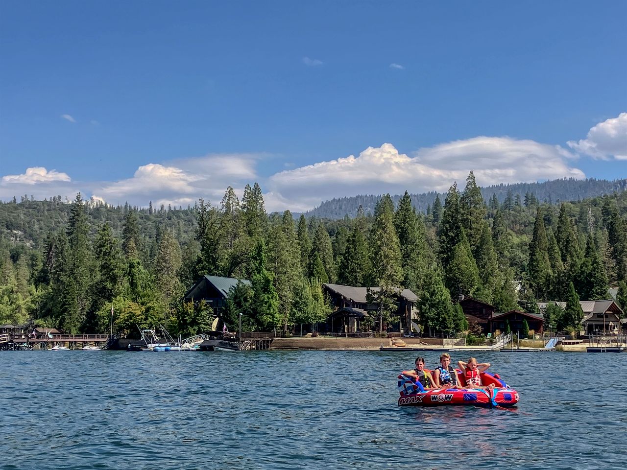 Enchanting Creekside Cabin Retreat near Yosemite National Park in California