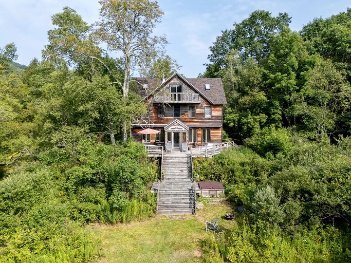 Secluded Creative Hideaway with Pond, Porch & Forest Views in Andes, New York