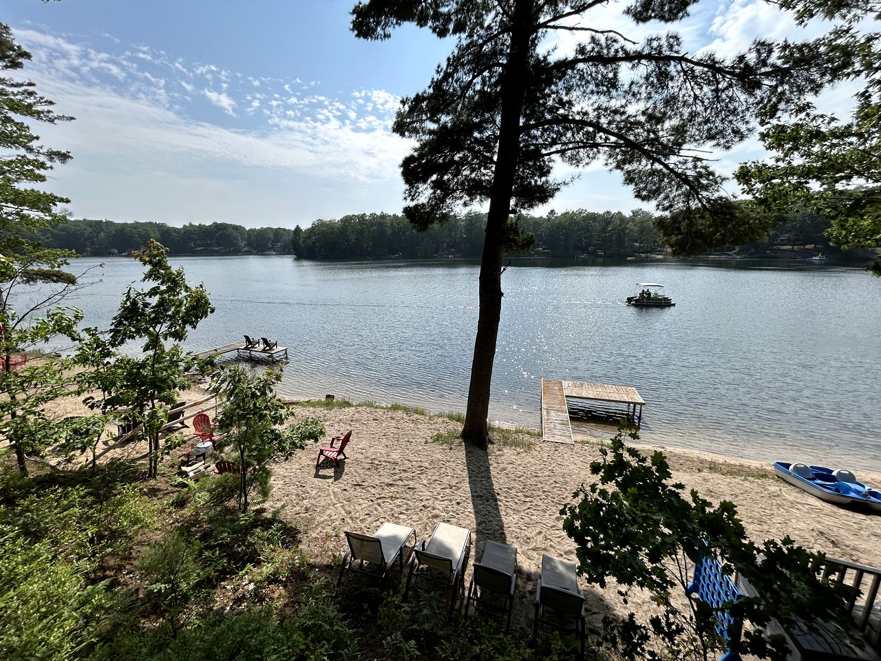 Charming Waterfront Cabins with Hot Tub & Private Beach Access near Traverse City, Michigan