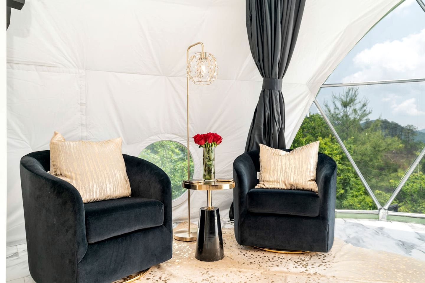Romantic Dome Retreat Near Great Smoky Mountains, Tennessee