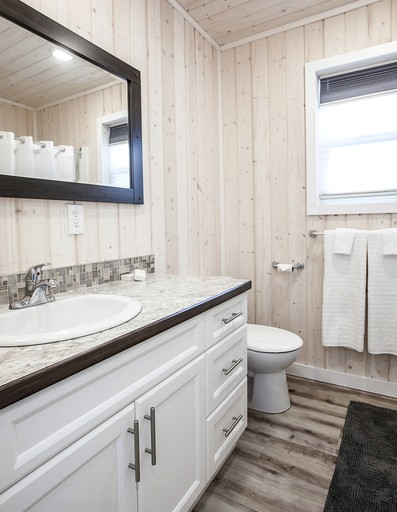 Contemporary Ski Cabin with a Fireplace in Revelstoke, British Columbia | Cabins (Revelstoke, British Columbia, Canada)