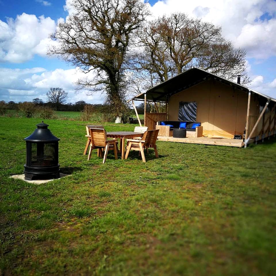 Beautiful Safari Tent Rental in a Meadow near Ipswich, England