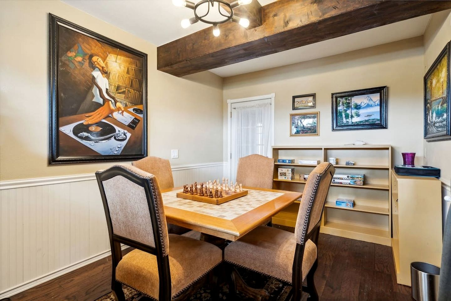Impressive Cottage with Swimming Pool in Thousand Oaks, California