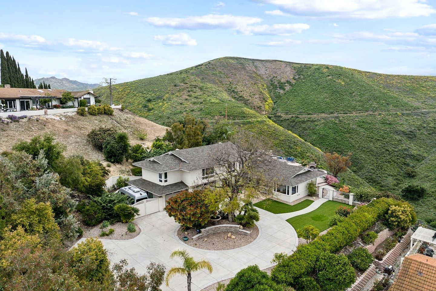 Impressive Cottage with Swimming Pool in Thousand Oaks, California