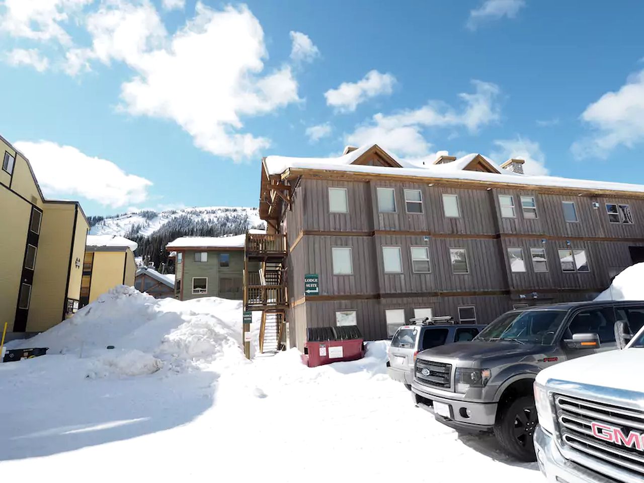 Large Unique Rental in Apex Mountain Village, British Columbia