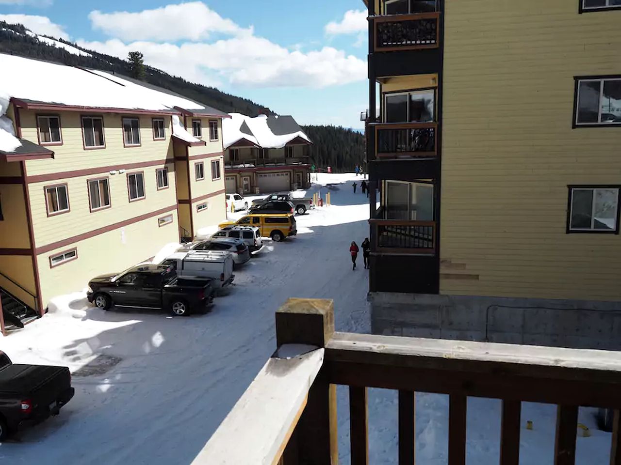 Large Unique Rental in Apex Mountain Village, British Columbia