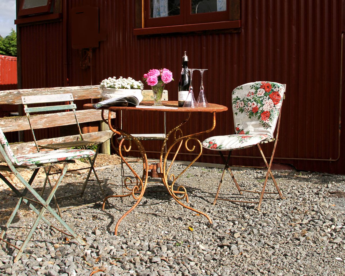 Charming Country Retreat for Two near Puhoi, New Zealand