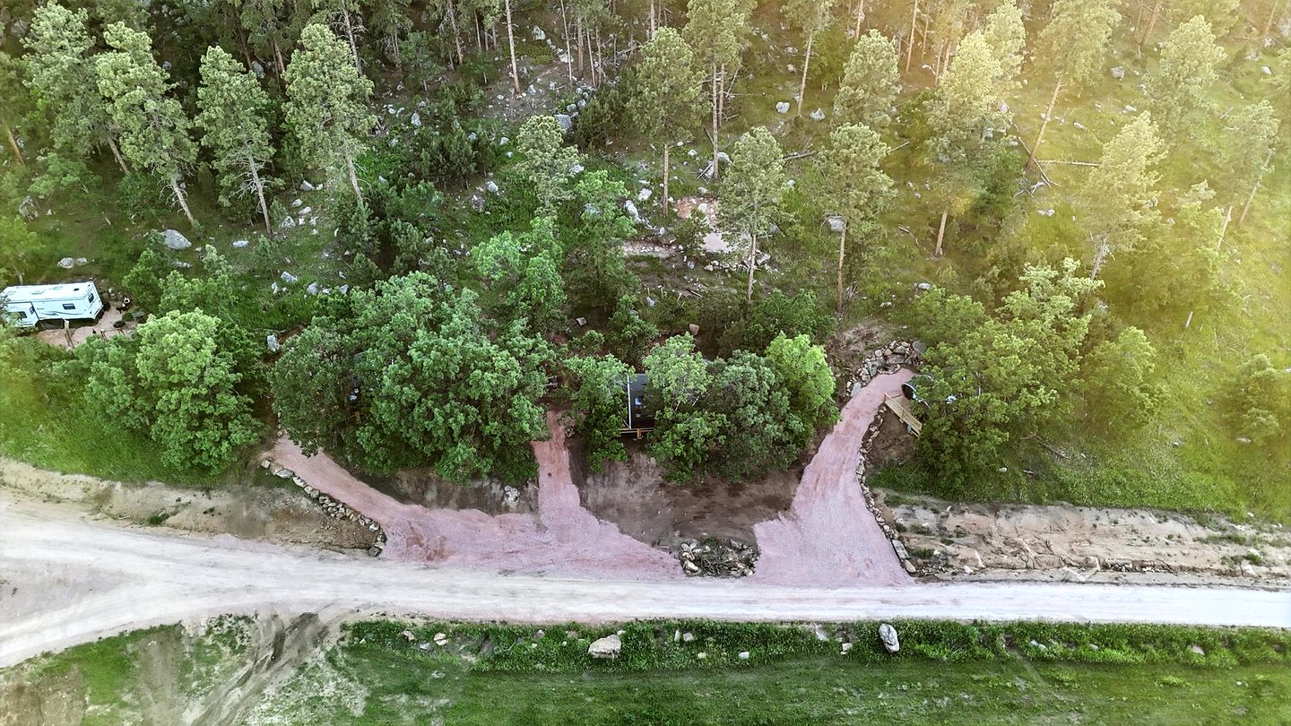 Cozy Glamping Retreat with Forest Trails Near Mount Rushmore in the Black Hills, South Dakota