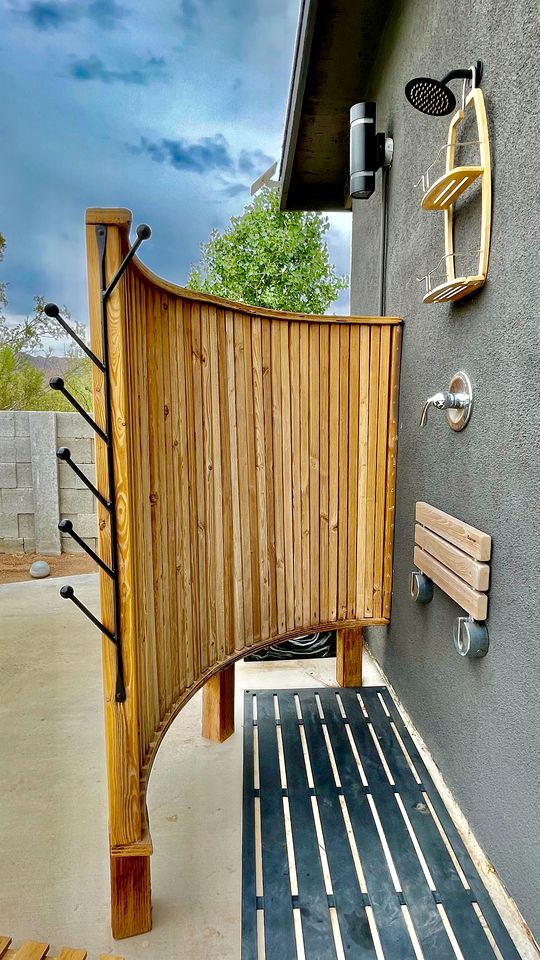 Boutique Glamping Escape near Joshua Tree
