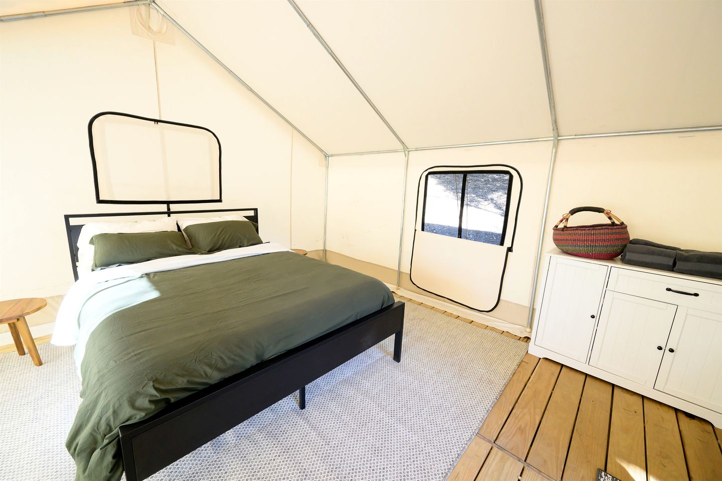 Secluded Luxury Glamping Tent with Panoramic Mountain Views near Pauma Valley, CA