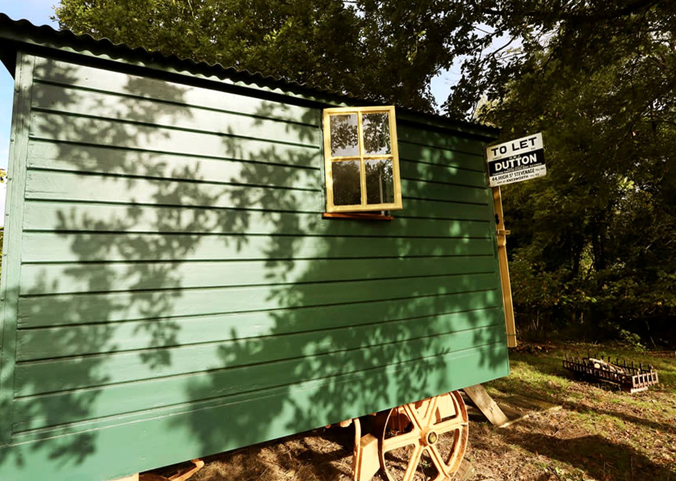 Boutique Living Van in Great British Countryside