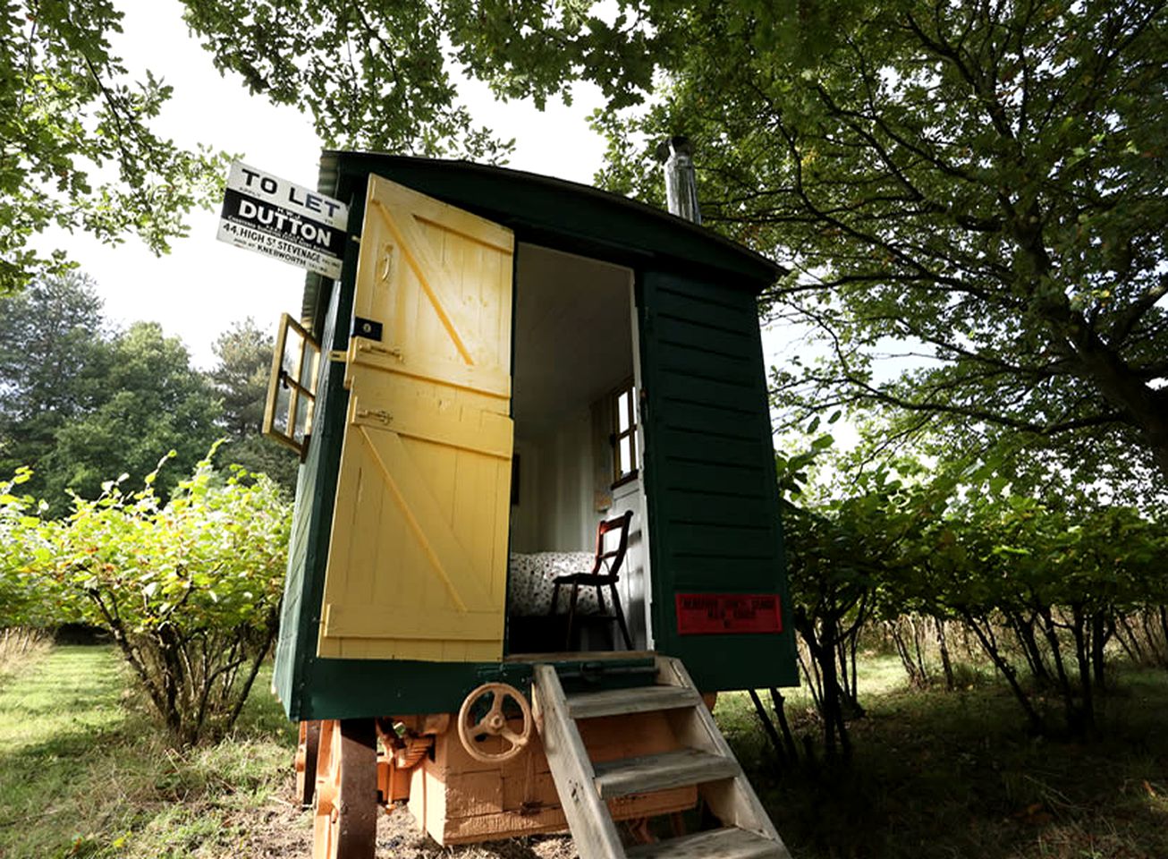 Boutique Living Van in Great British Countryside