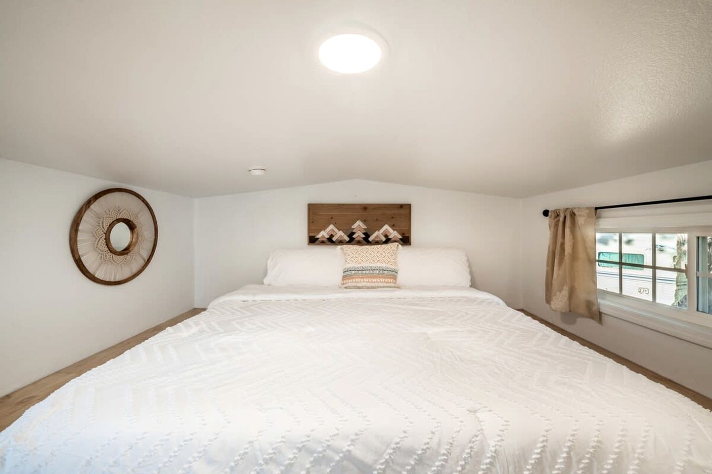 Boutique and Charming Tiny House with Views of Pike Peak in Woodland Park, Colorado