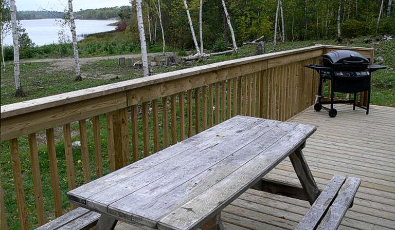 Cottages (Lavigne, Ontario, Canada)
