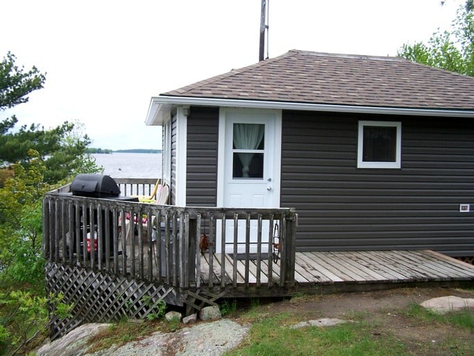 Cottages (Lavigne, Ontario, Canada)