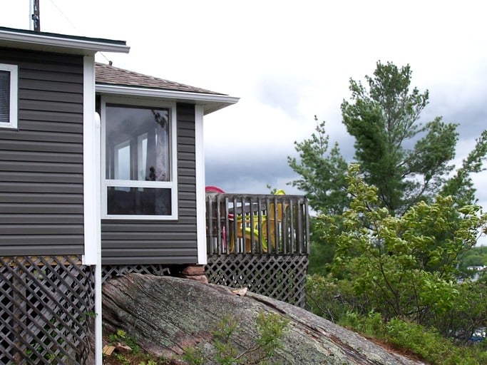 Cottages (Lavigne, Ontario, Canada)