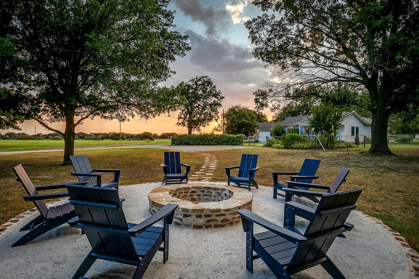 Charming Texas Farmhouse Stay with Modern Western Flair near NRS Ranch in Decatur, TX
