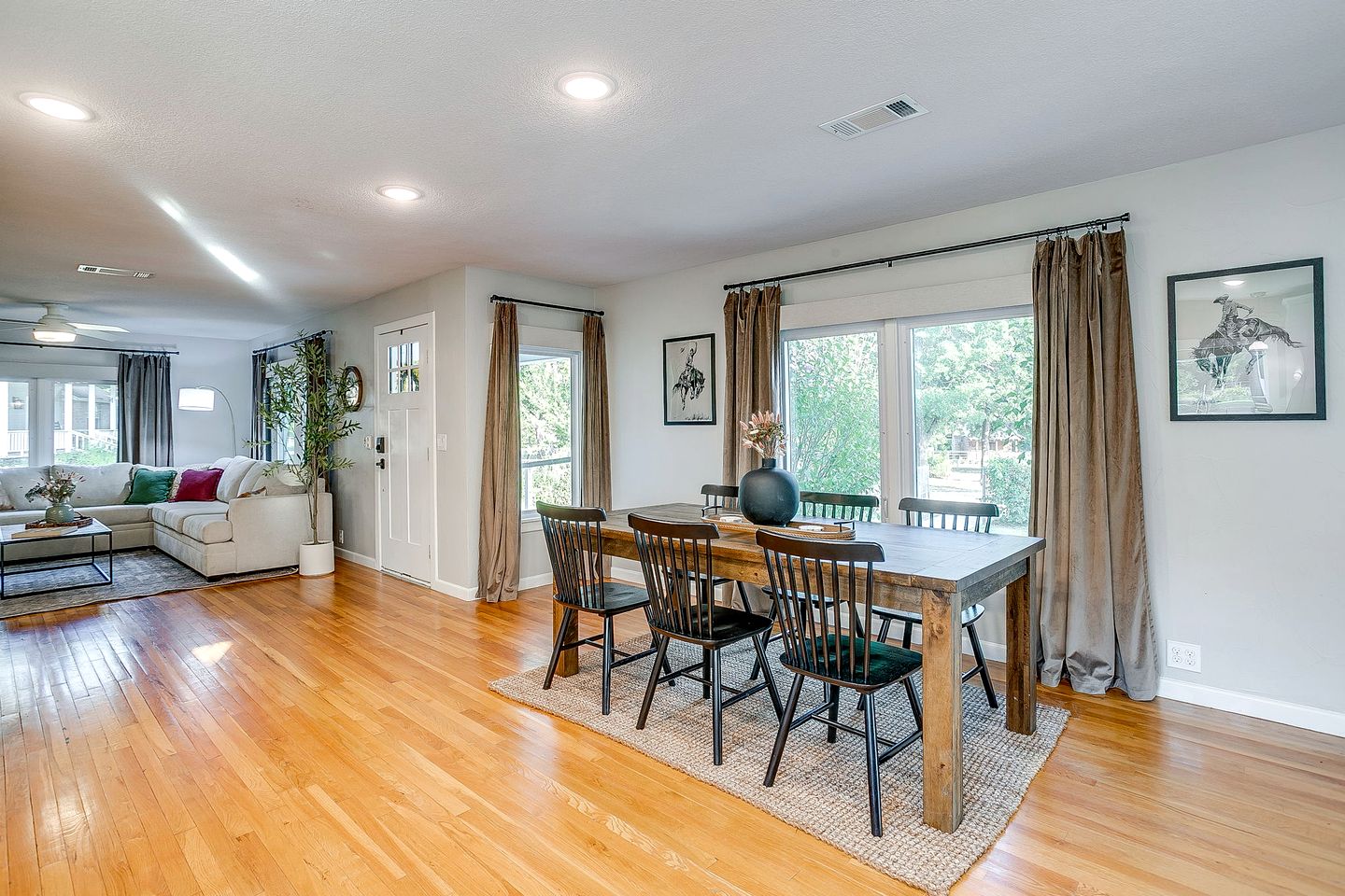 Charming Texas Farmhouse Stay with Modern Western Flair near NRS Ranch in Decatur, TX