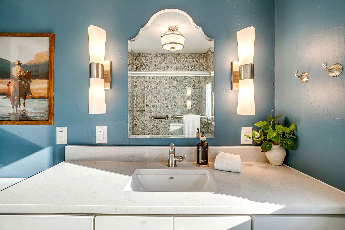 Charming Texas Farmhouse Stay with Modern Western Flair near NRS Ranch in Decatur, TX