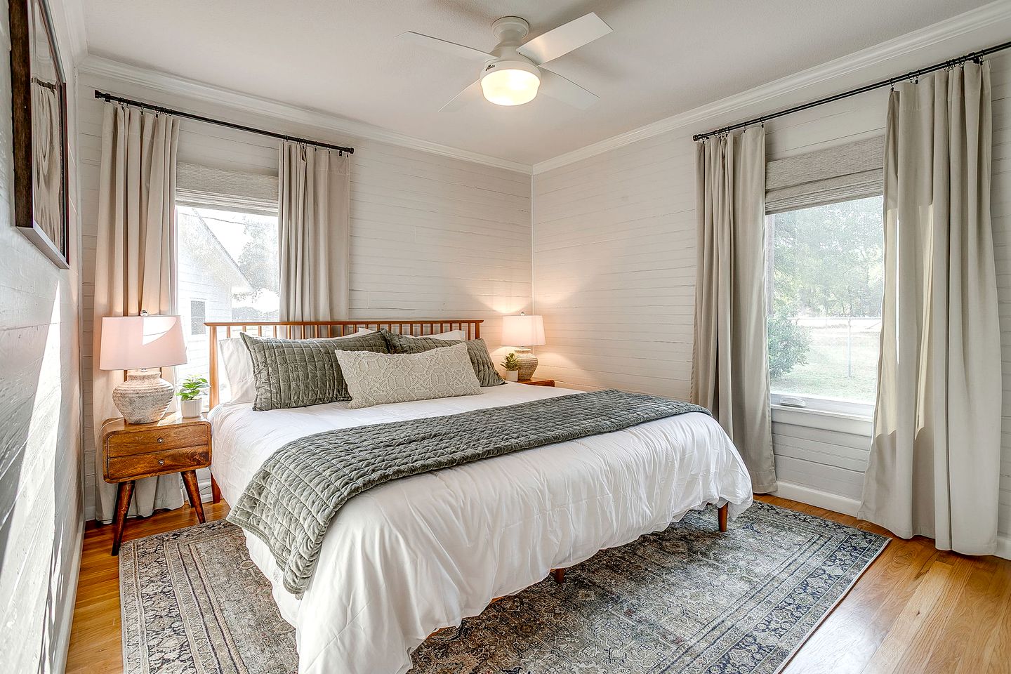 Charming Texas Farmhouse Stay with Modern Western Flair near NRS Ranch in Decatur, TX