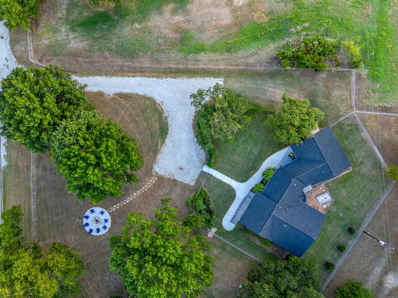 Charming Texas Farmhouse Stay with Modern Western Flair near NRS Ranch in Decatur, TX
