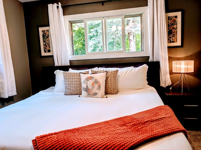 Cottages (United States of America, Boyne City, Michigan)