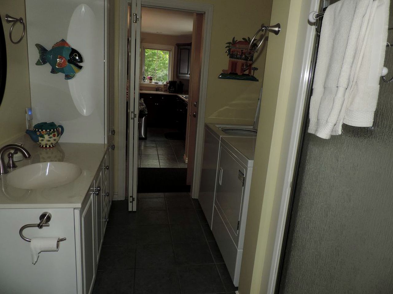 Gorgeous Lakefront Cottage Rental near Ellsworth and Acadia National Park, Maine