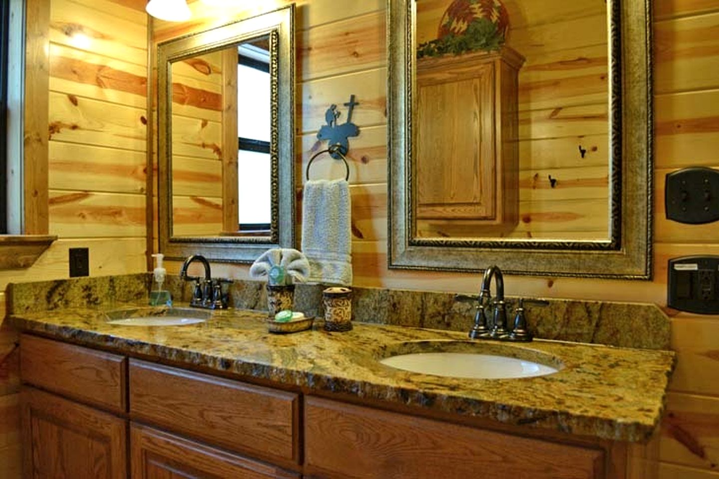 Romantic Cabin Getaway for Two with Hot Tub, Pond & Western Charm in Beavers Bend