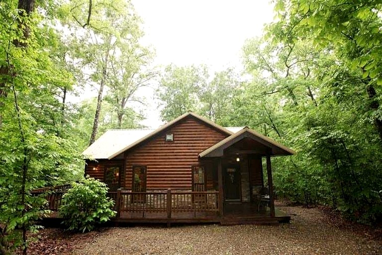 Romantic Cabin Getaway for Two with Hot Tub, Pond & Western Charm in Beavers Bend