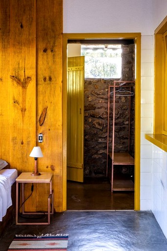 Cottages (Brazil, Mirantão, Minas Gerais)