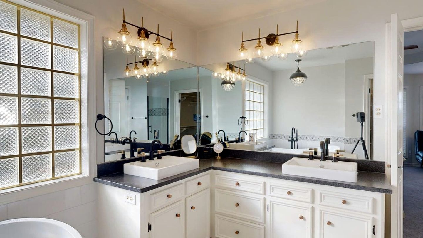 Spacious 4-Bedroom Home with Game Room Near Texas A&M in College Station, Texas