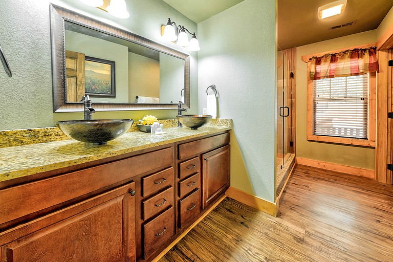 Cabins (United States of America, Gatlinburg, Tennessee)