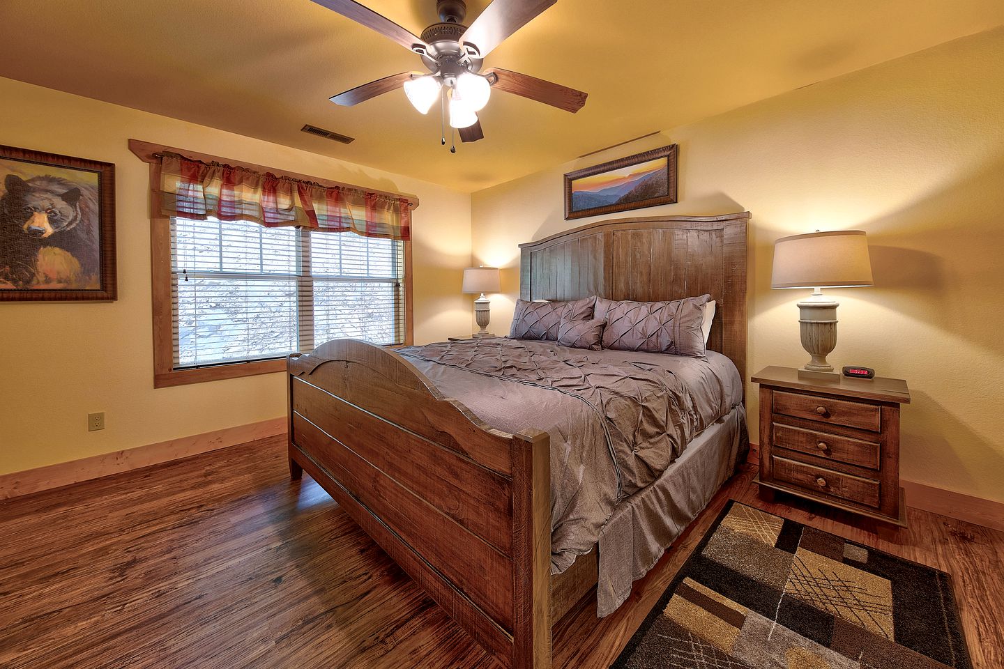 Secluded Cabin with Sauna, Home Theater, Game Room and Outdoor Pool in Gatlinburg, Tennessee