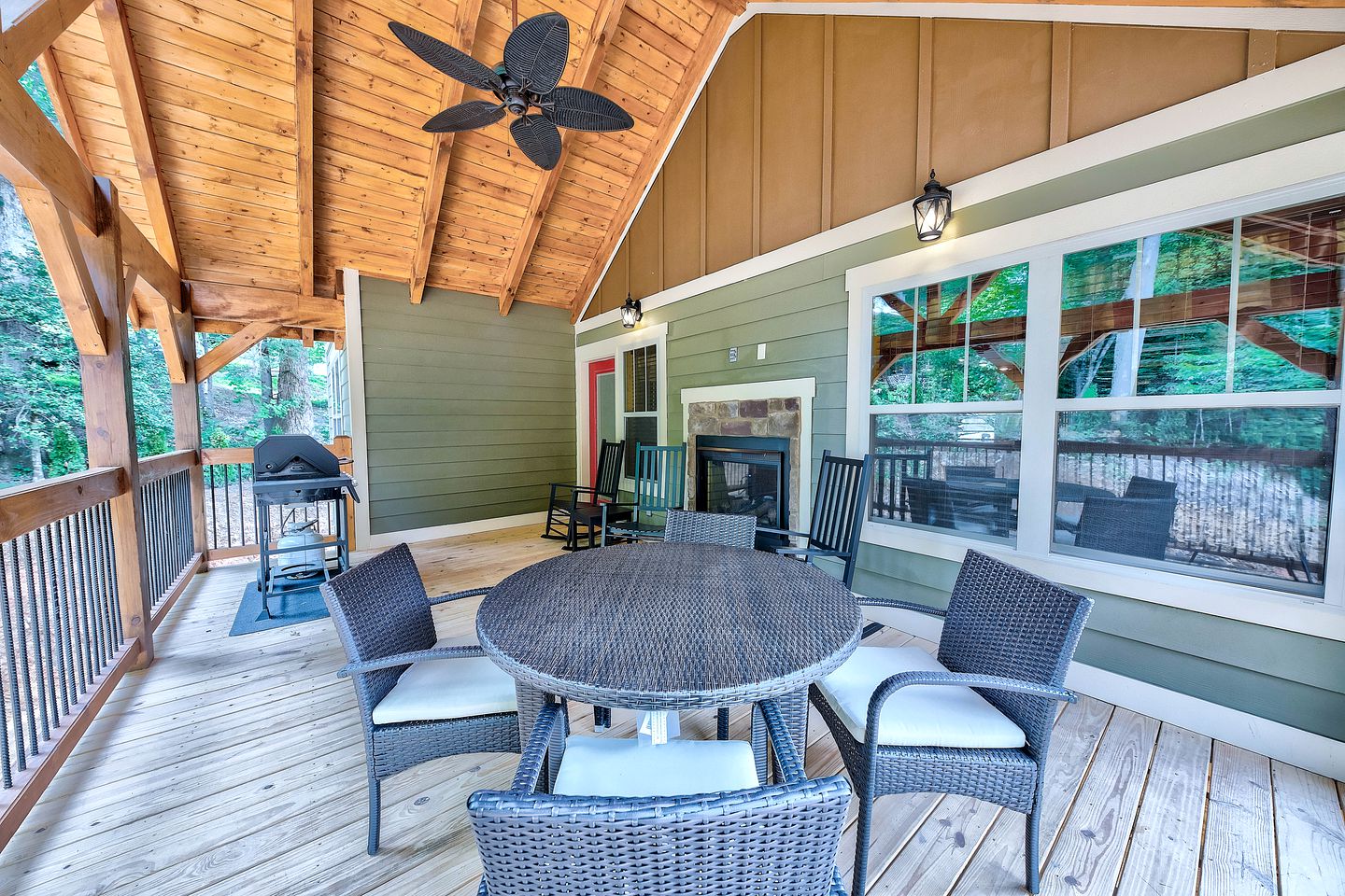 Secluded Cabin with Sauna, Home Theater, Game Room and Outdoor Pool in Gatlinburg, Tennessee