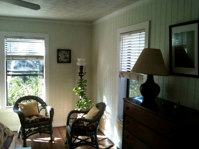 Cabins (Austin, Texas, United States)