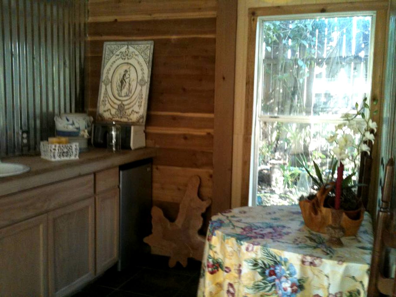 Rustic Cabin Getaway with a Huge Patio near Beautiful Austin, Texas