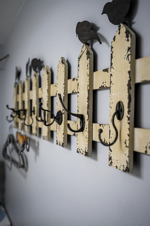 Breathtaking Beachfront Cottage with Nice Sights in Leamington, Ontario