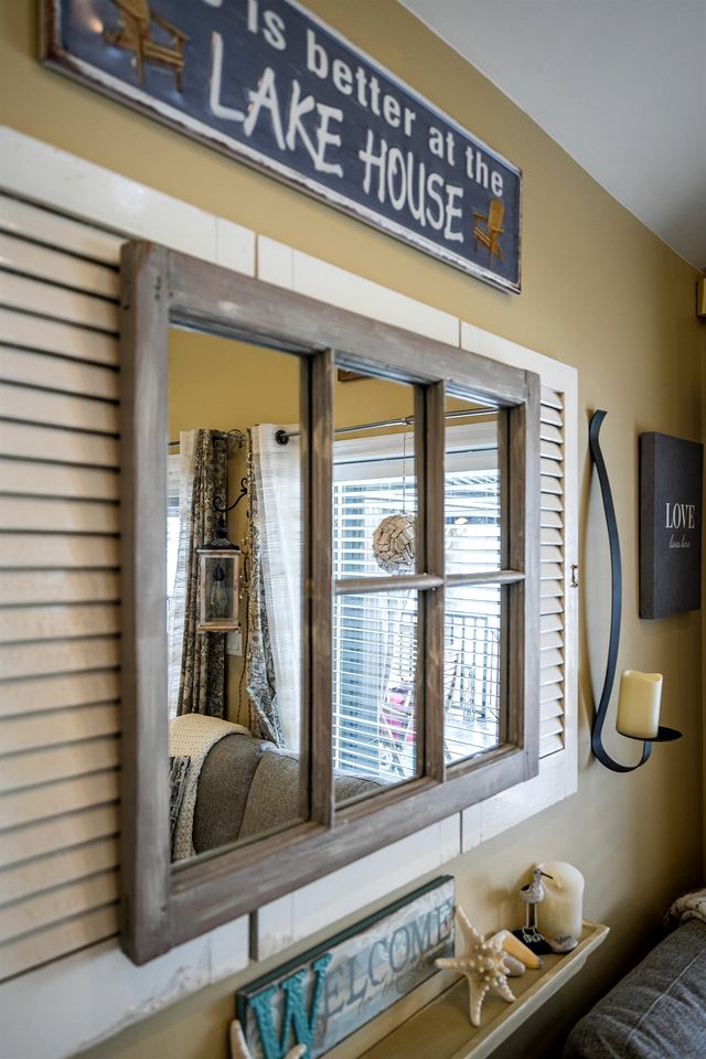 Breathtaking Beachfront Cottage with Nice Sights in Leamington, Ontario