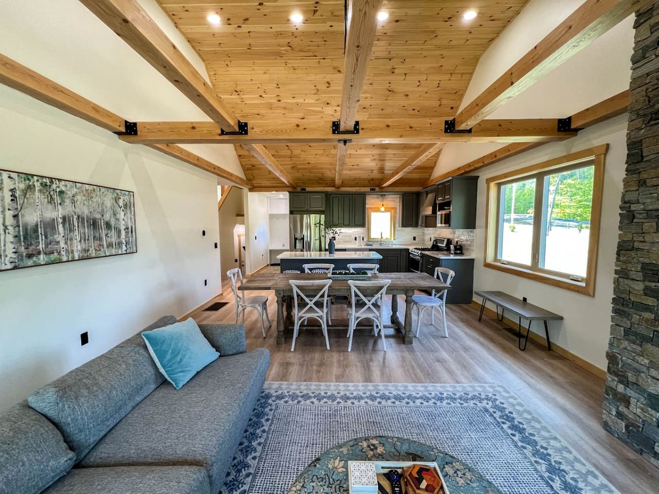 Breathtaking Cabin with Fireplace and Hot-tub in Bartlett, New Hampshire