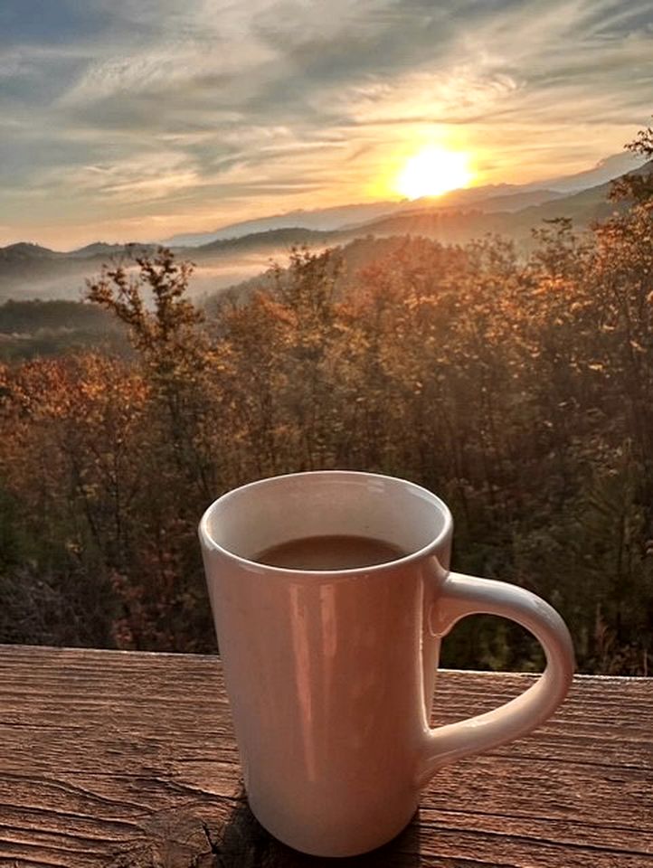 Breathtaking Cabin with Hot-tub, Fireplace and Games in Sevierville, Tennessee