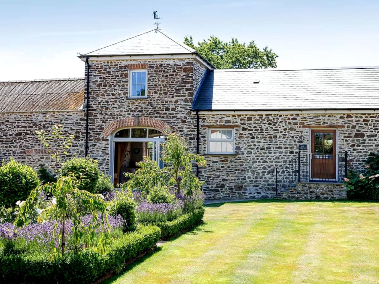 Breathtaking Cottage with Stunning Sights in Haverfordwest, Wales