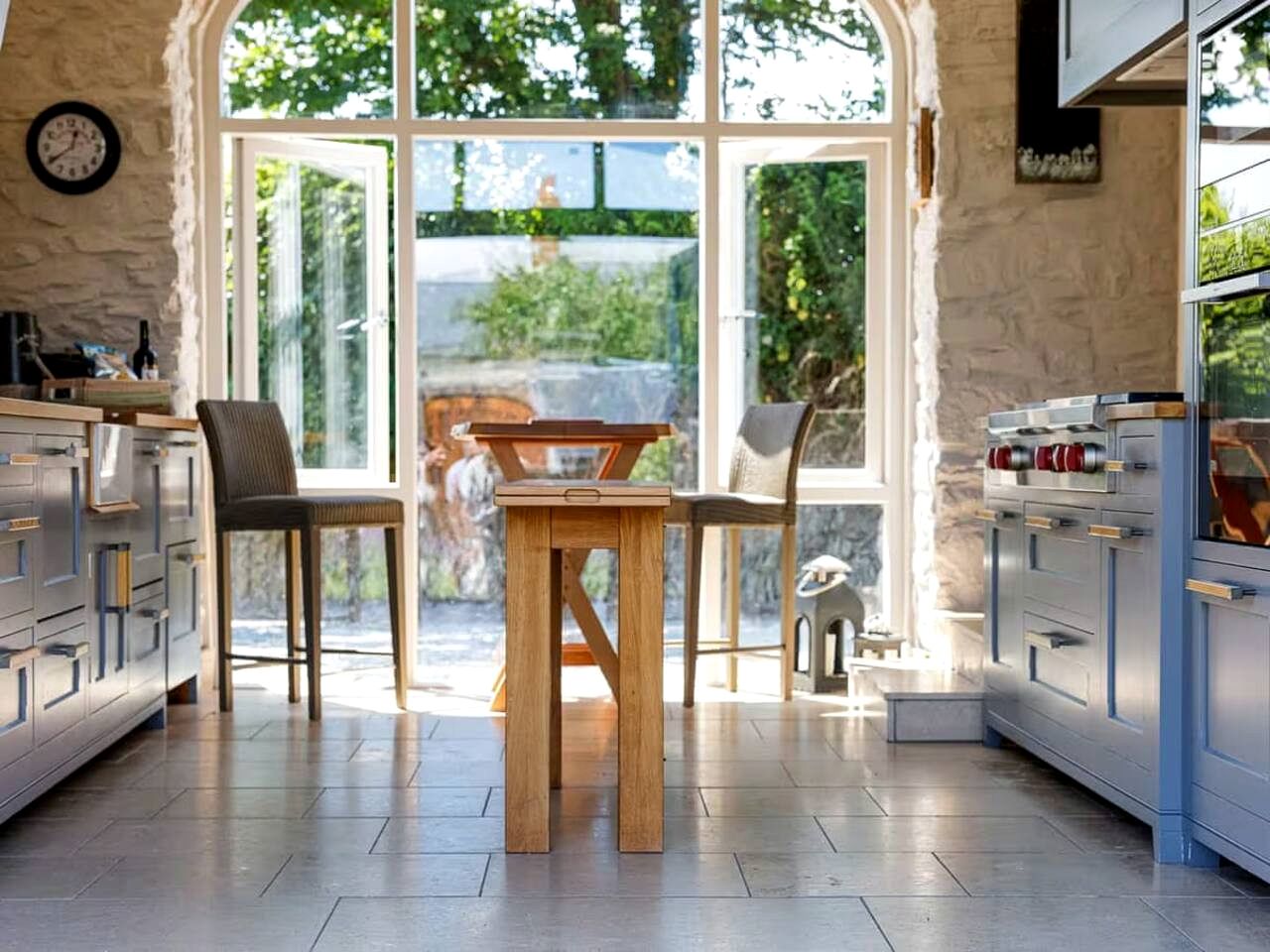 Breathtaking Cottage with Stunning Sights in Haverfordwest, Wales