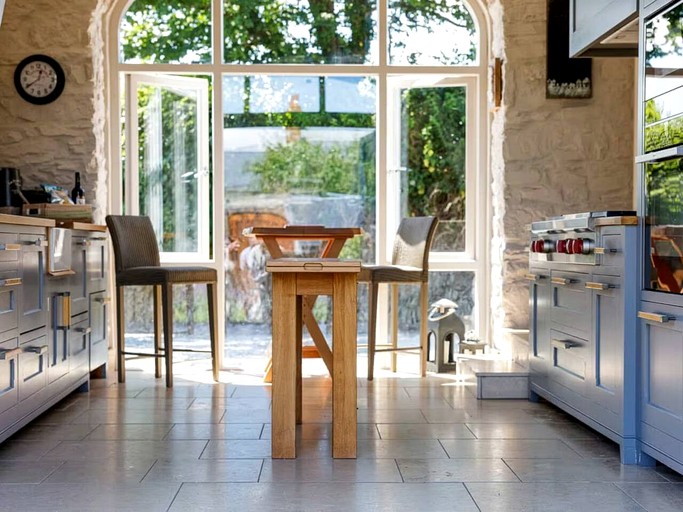 Cottages (United Kingdom, Haverfordwest, Wales)