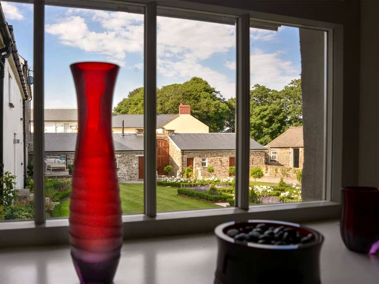 Breathtaking Cottage with Stunning Sights in Haverfordwest, Wales