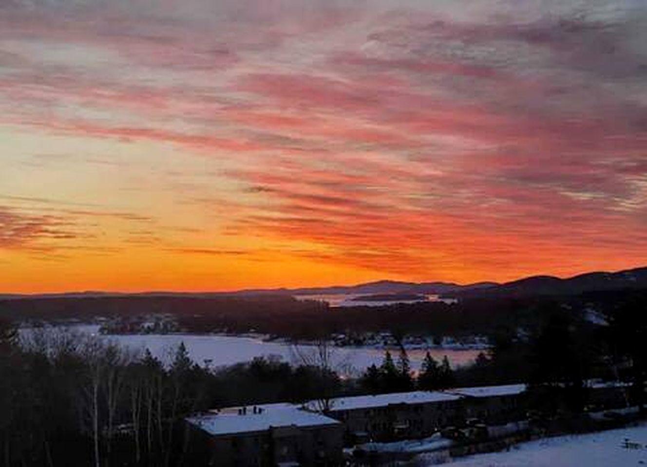 Scenic Lakeside Getaway with Lake Views Near Gunstock & Weirs Beach | Laconia, NH