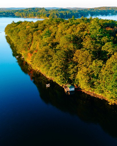 Floating Homes (United States of America, Monmouth, Maine)