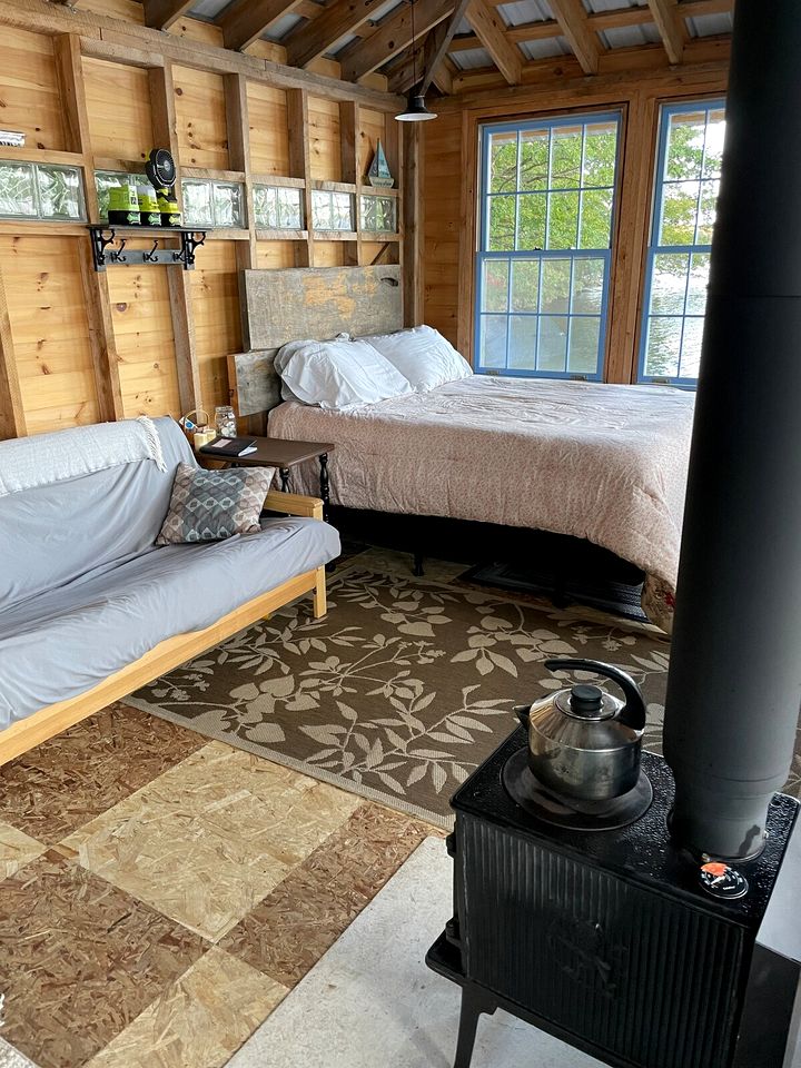 Island Glamping in a Beautiful Floating Home on an Island in Monmouth, Maine