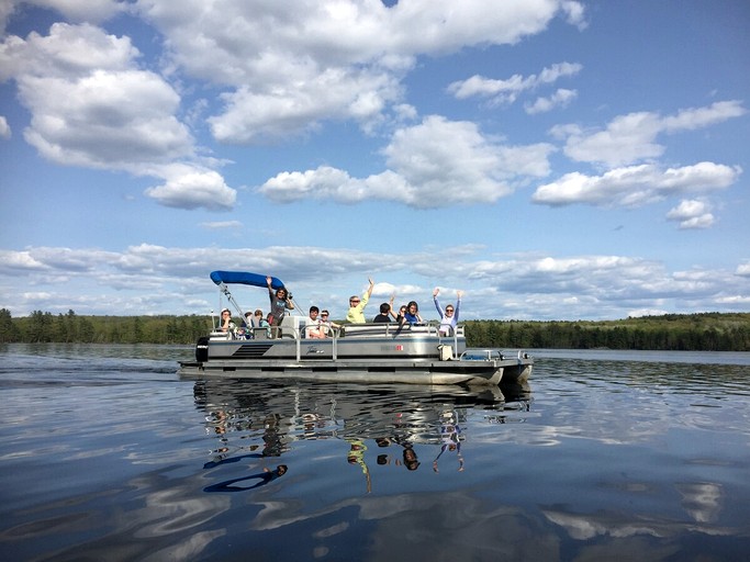 Floating Homes (United States of America, Monmouth, Maine)
