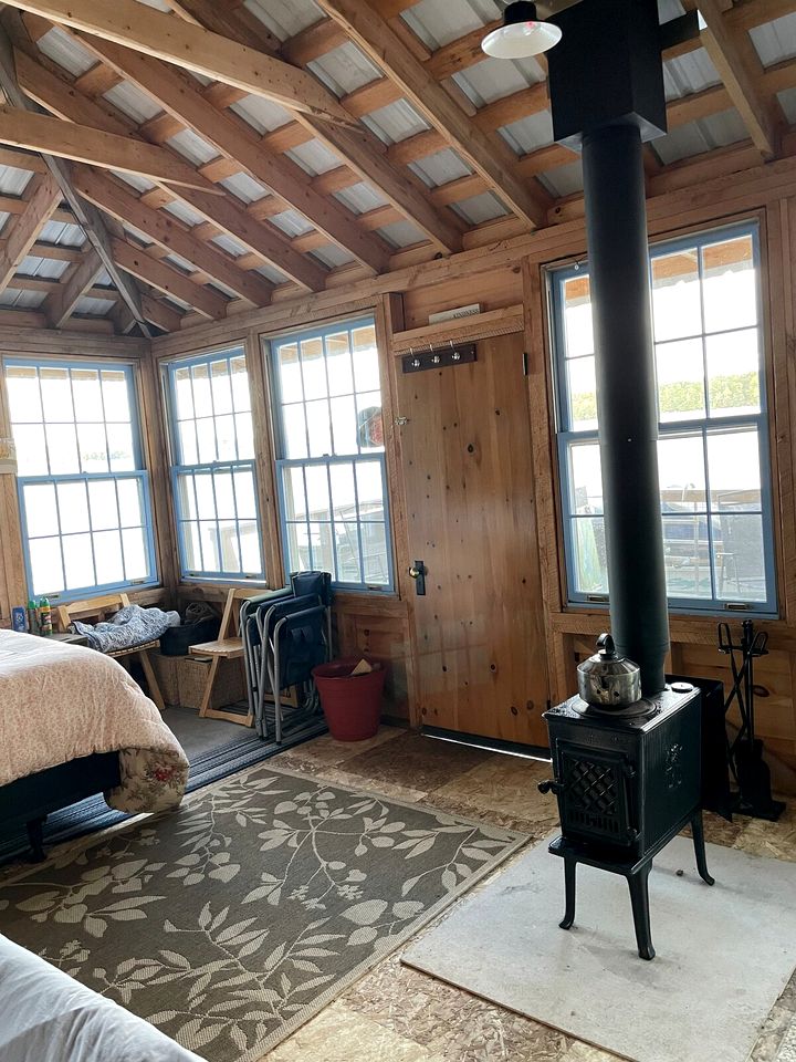 Floating Island Cabin in Monmouth, ME