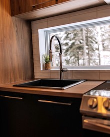 Breathtaking Modern Cabin with Kayaks, Sauna, Spa and Fire Pit in Saint Zenon, Quebec